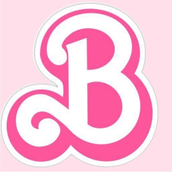 Barbie’s Light Pink Fur Coat - Picture 2 of 16